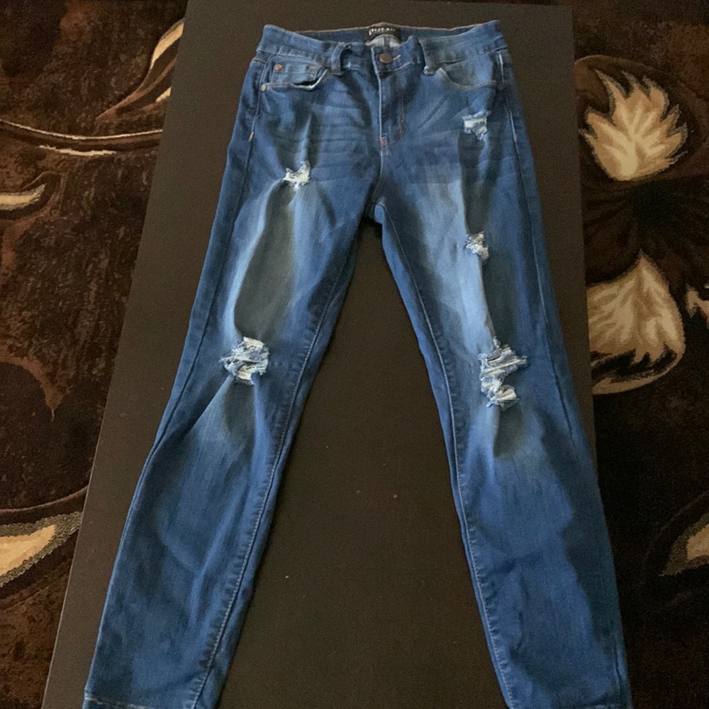 ripped jean